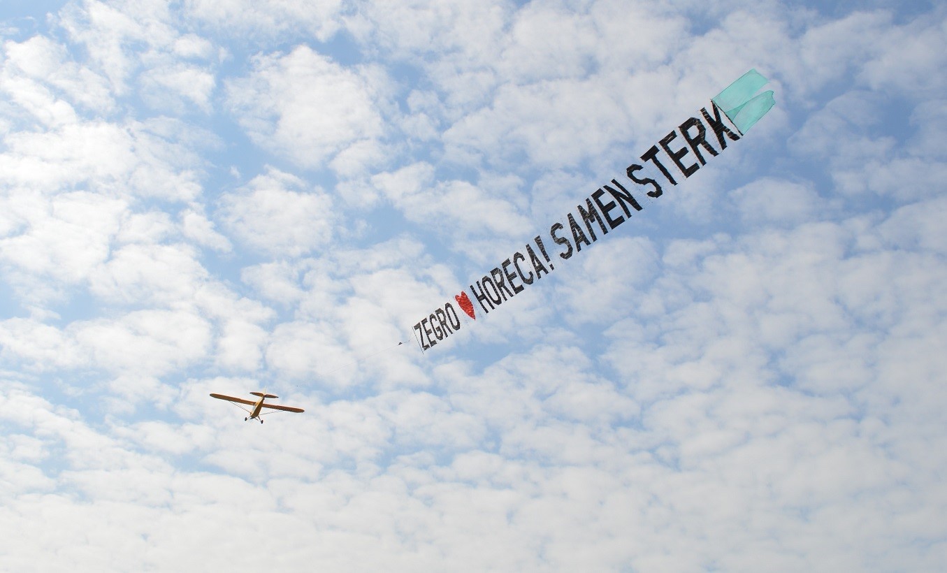 Lettertekst Achter Vliegtuig